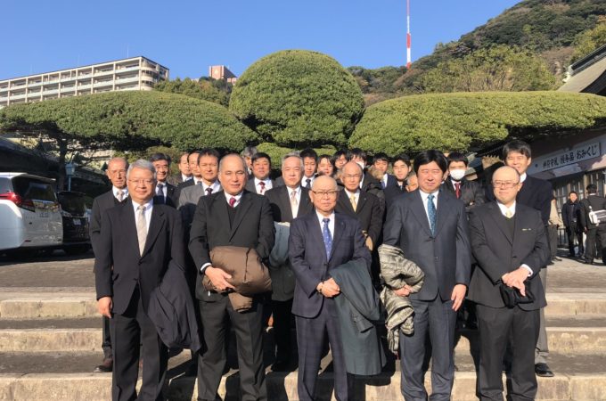 仕事初め(照国)
