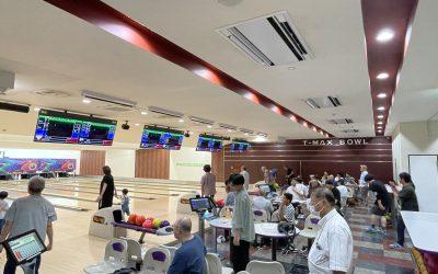 ボウリング大会及び親睦会を開催しました。