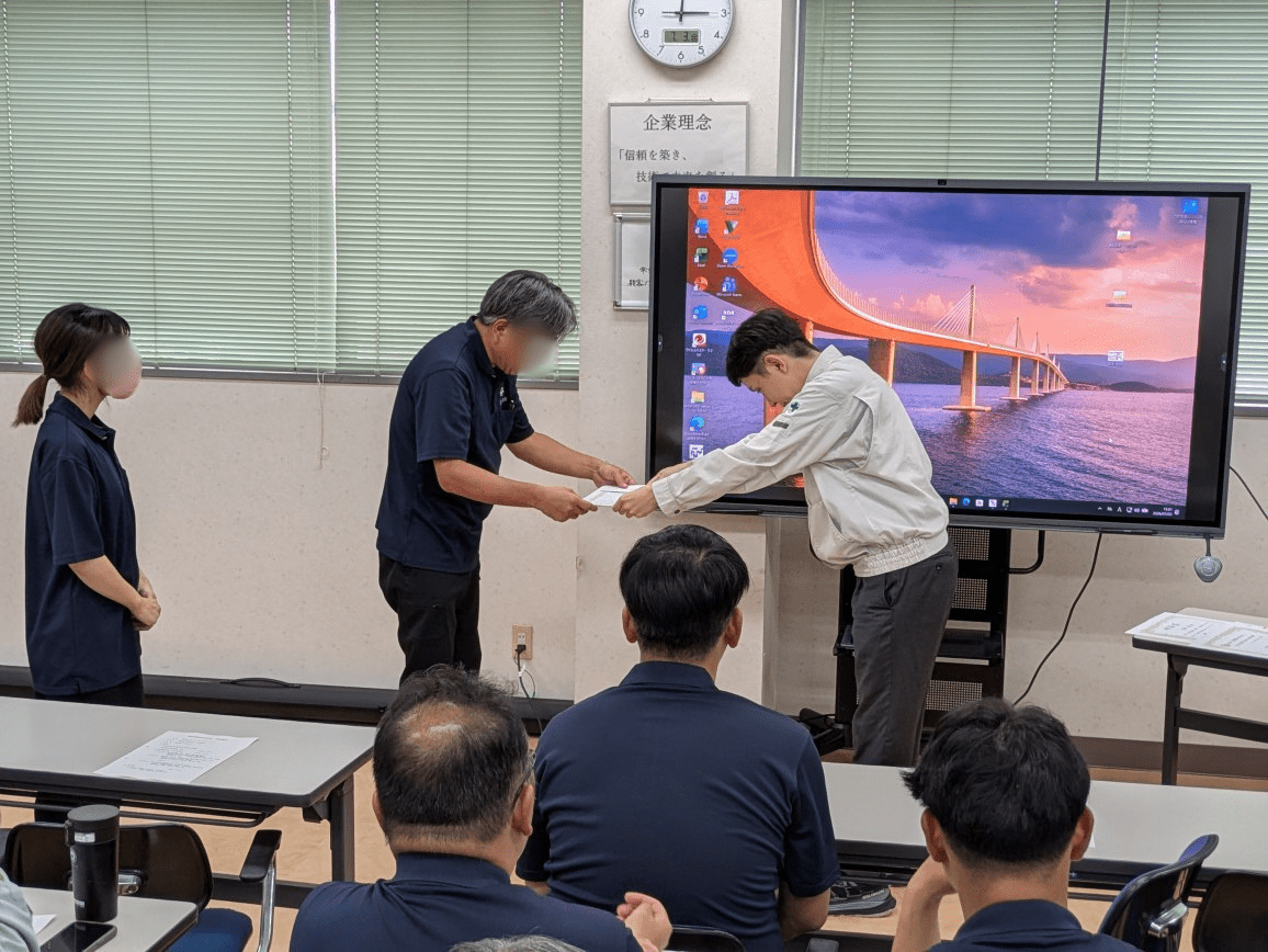 技術部総会 表彰 大吾